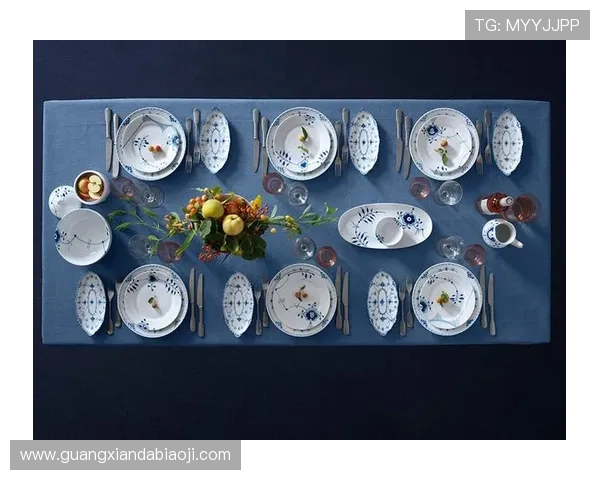 色碟的多样选择与搭配技巧，打造完美餐桌色彩盛宴